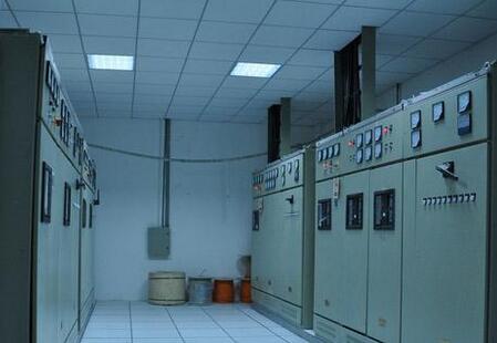 ����ĳ�������͹�˾�����